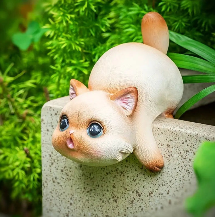 Cat Pot Sitter- Cream