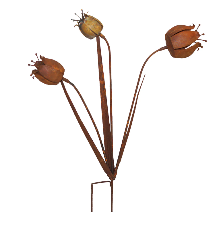 Rusty Flower - 3 Head - Stake
