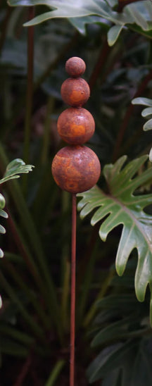 Rusty Ball Garden Stake 4 Levels
